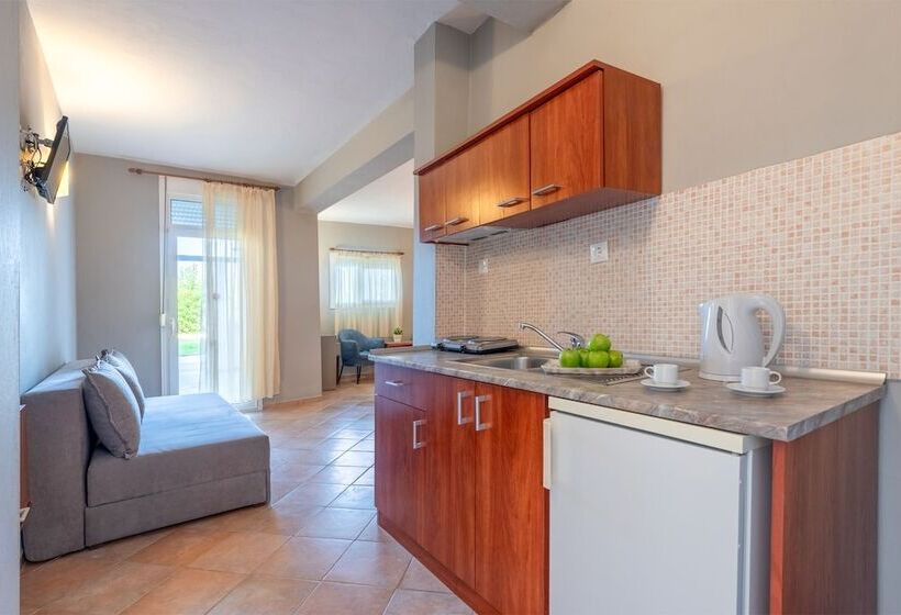 مبيت وإفطار Ampelia Hotel Kassandra