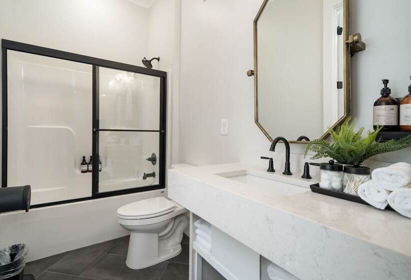 مبيت وإفطار Buck Creek Bnb