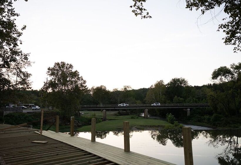 مبيت وإفطار Buck Creek Bnb