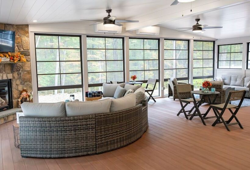 Four Seasons For Fun Bed & Breakfast