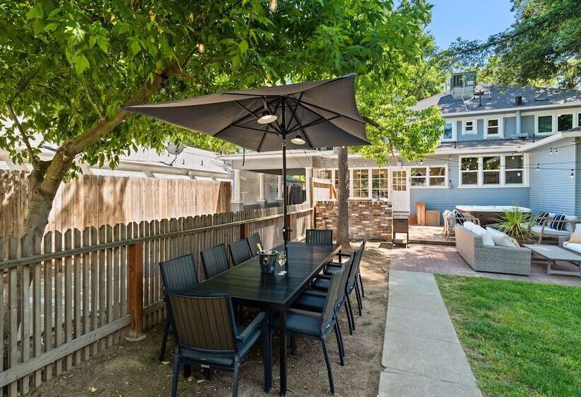 צימר Grape Escape Inn & Suites