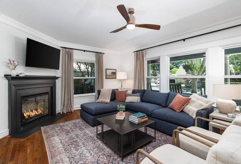 צימר Grape Escape Inn & Suites