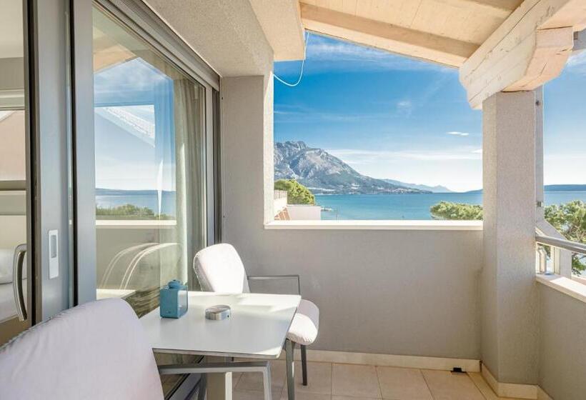 민박 Rogač Rooms & Restaurant