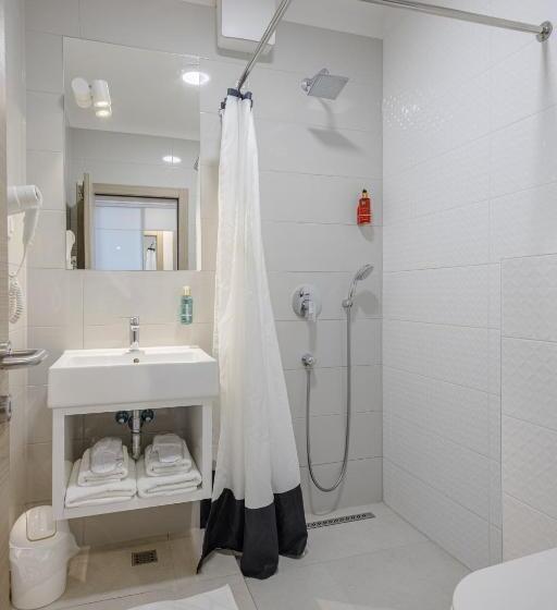 민박 Rogač Rooms & Restaurant