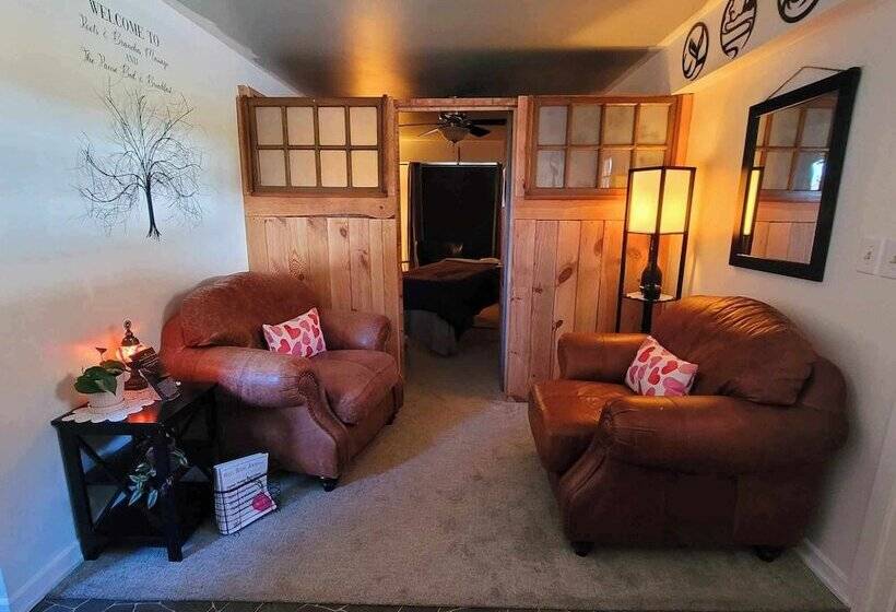 The Pause Bed & Breakfast
