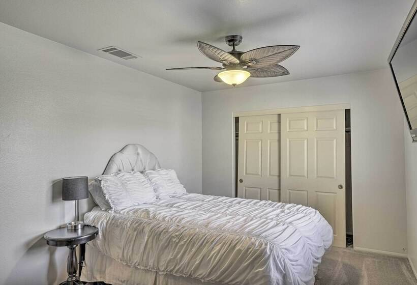 Bermuda Dunes Retreat   Golf, Hike, Explore!