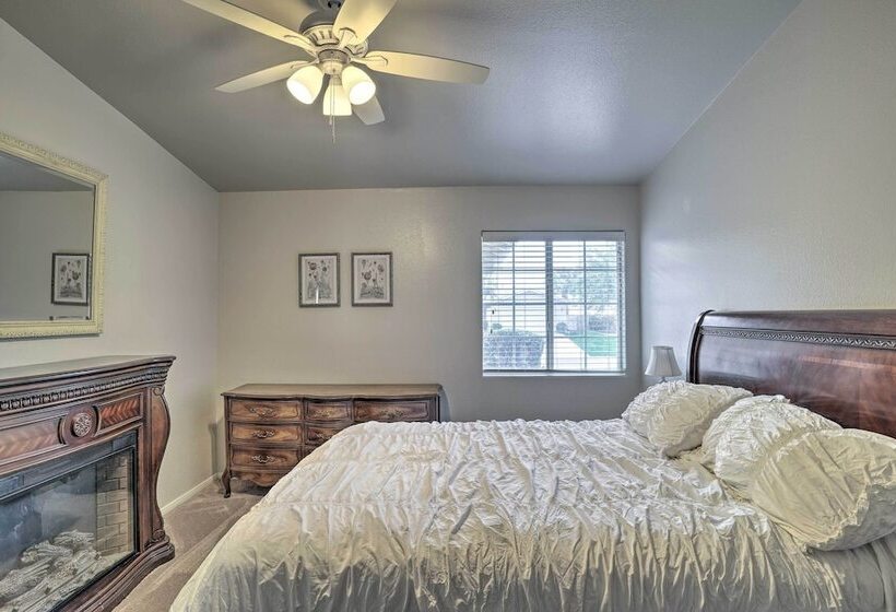 Bermuda Dunes Retreat   Golf, Hike, Explore!