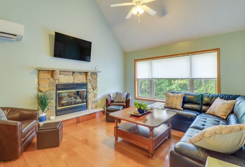 Blakeslee Home W/ Game Room   5 Mi To Skiing!