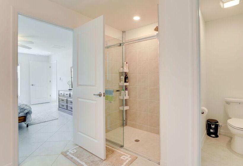 Bright Port Charlotte Home   2 Mi To Beach!