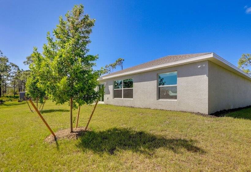Bright Port Charlotte Home   2 Mi To Beach!