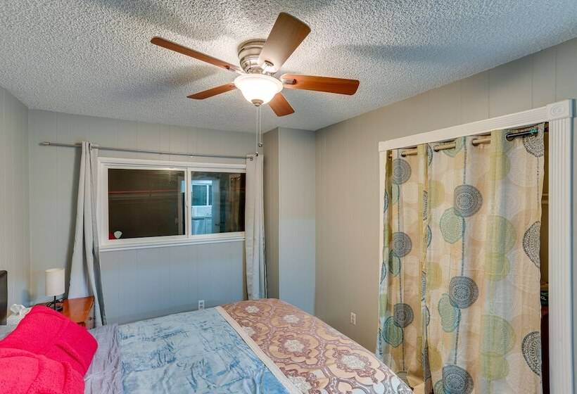 Cabin W/ 2 Decks   3 Mi To Lake Arrowhead Village!