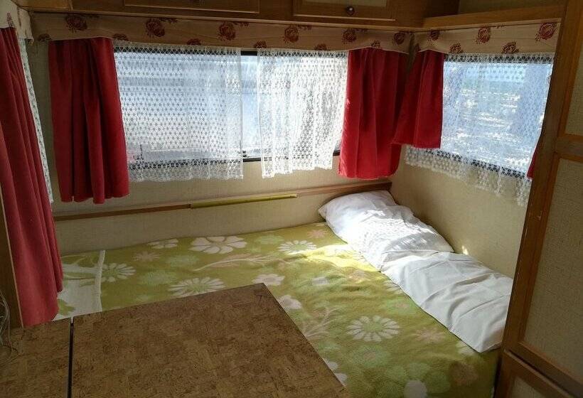 Room In Cabin   Caravan Near The Sea 1