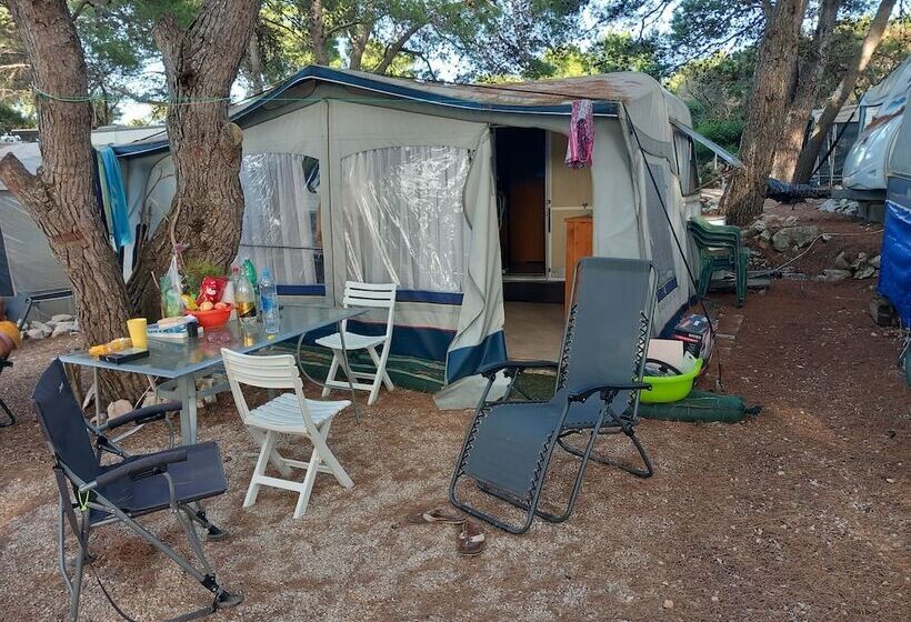 Room In Cabin   Caravan Near The Sea 2