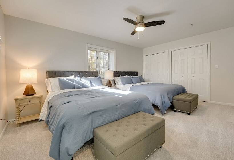 Cassopolis Vacation Home Walk To Diamond Lake!