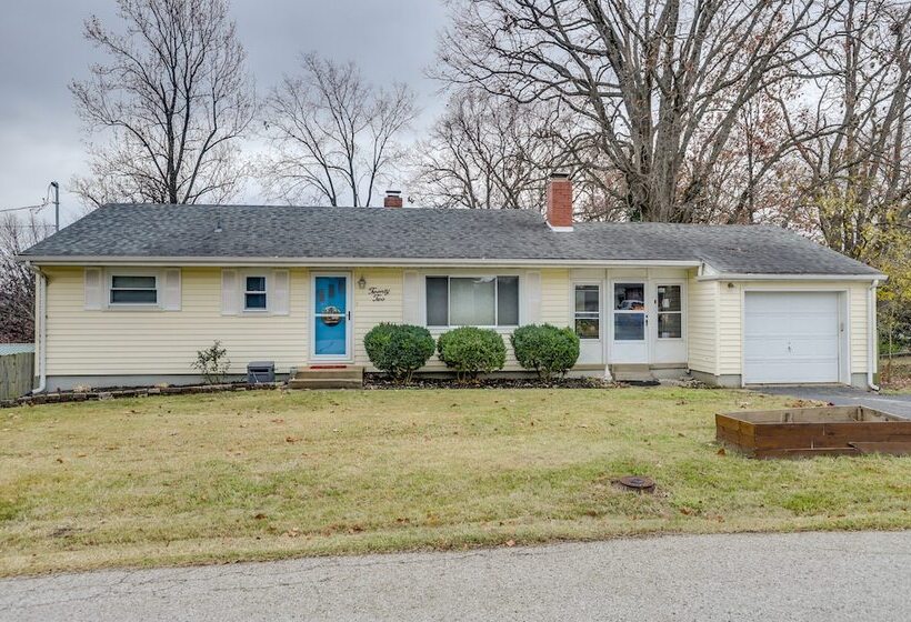 Charming Arnold Home W/ Patio & Chicken Coop!
