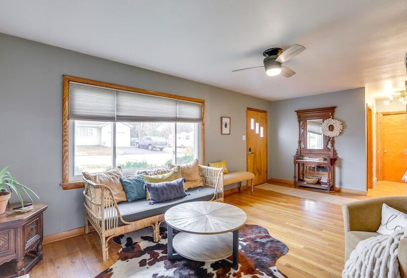 Charming Arnold Home W/ Patio & Chicken Coop!