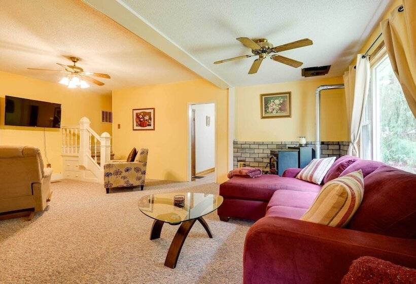 Charming Osseo Hideaway W/ Private Deck & Yard!