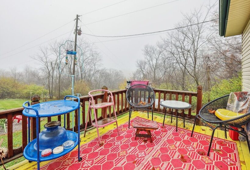 Charming Union Home W/ Backyard, Fire Pit!