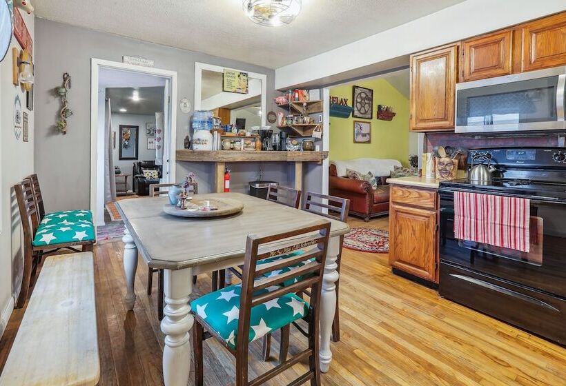 Charming Union Home W/ Backyard, Fire Pit!