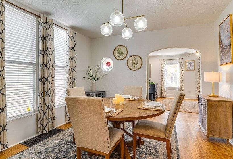 Chic Indianapolis Home W/ Patio < 2 Mi To Downtown