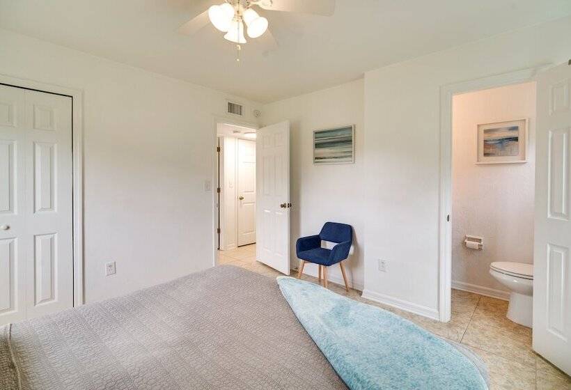 Chic Melbourne Cottage W/ Fire Pit, 4 Mi To Beach!