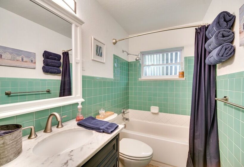 Chic Melbourne Cottage W/ Fire Pit, 4 Mi To Beach!