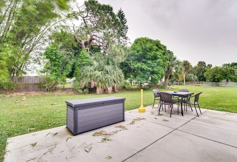 Chic Melbourne Cottage W/ Fire Pit, 4 Mi To Beach!