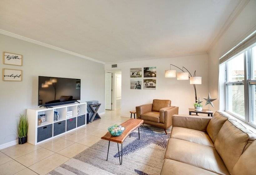 Chic Melbourne Cottage W/ Fire Pit, 4 Mi To Beach!