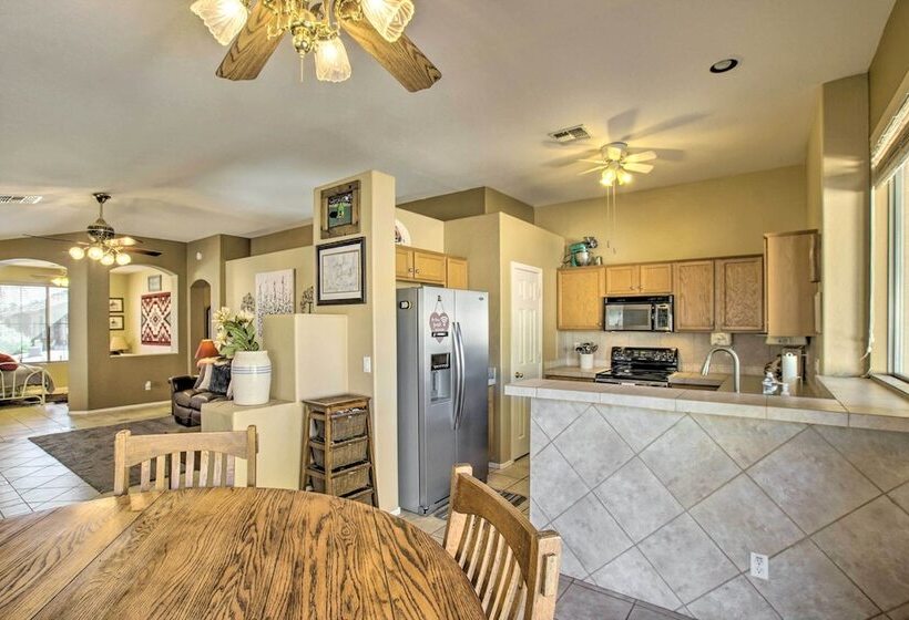 Comfortable Phoenix Area Home On Golf Course!