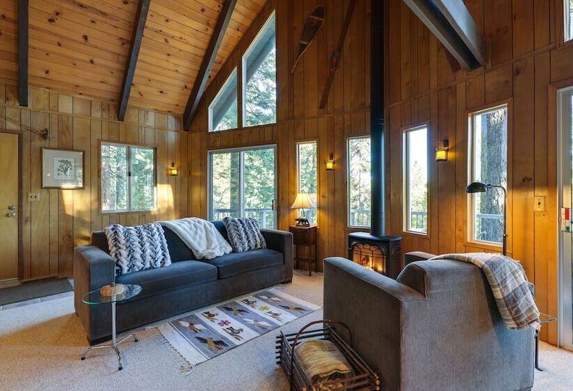 3 Mi To Big Trees State Park: Cabin W/ Deck