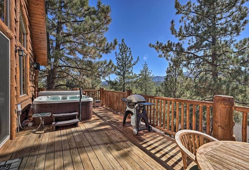 4 Mi To Snow Summit: Cabin W/ Mtn Views & Decks