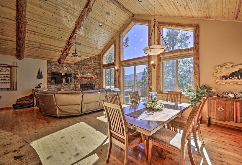 4 Mi To Snow Summit: Cabin W/ Mtn Views & Decks