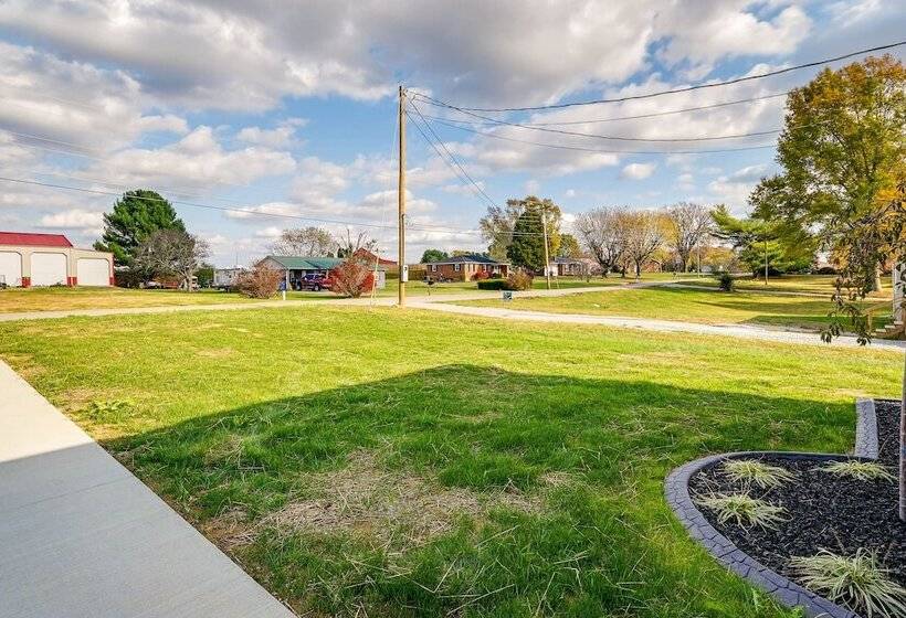 Cozy Campbellsville Home Near Cu & Downtown!