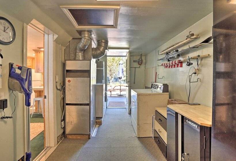 Near Skiing:  The Knotty Pine Cottage  In Big Bear