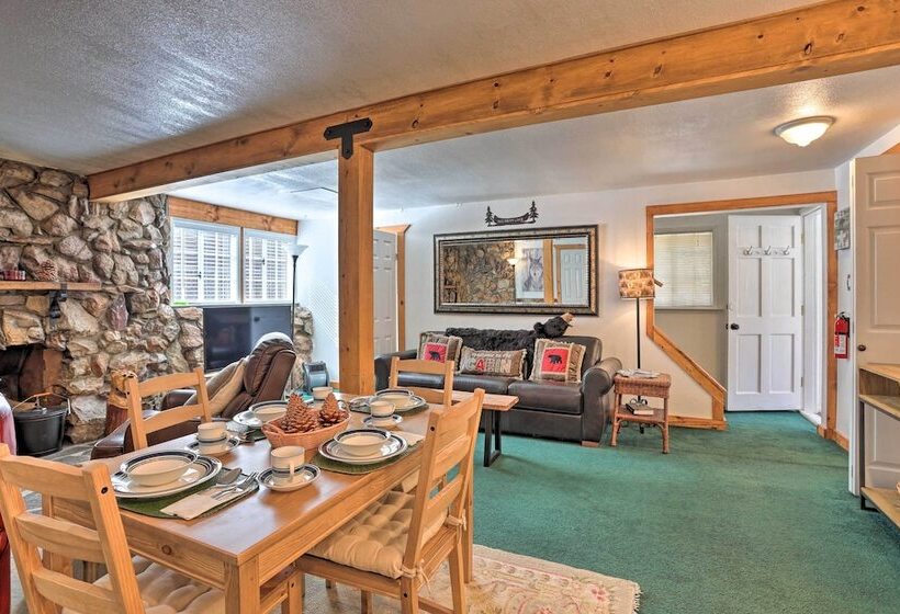 Near Skiing:  The Knotty Pine Cottage  In Big Bear