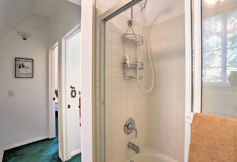 Near Skiing:  The Knotty Pine Cottage  In Big Bear