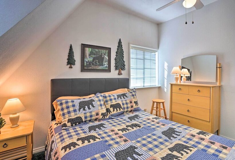 Near Skiing:  The Knotty Pine Cottage  In Big Bear