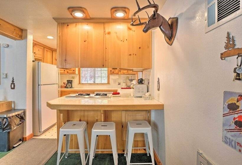 Near Skiing:  The Knotty Pine Cottage  In Big Bear