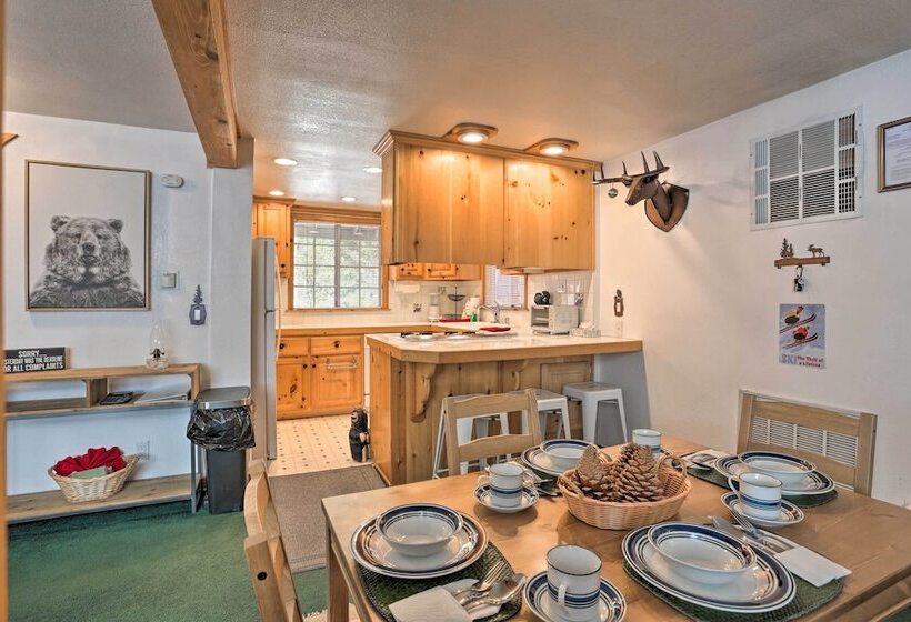 Near Skiing:  The Knotty Pine Cottage  In Big Bear