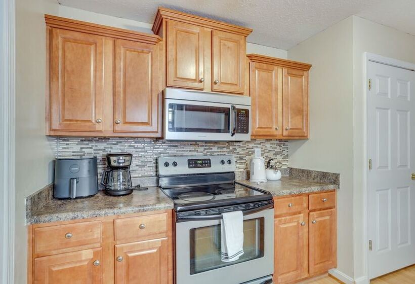 Cozy Home In Louisville: Near Bardstown Road!