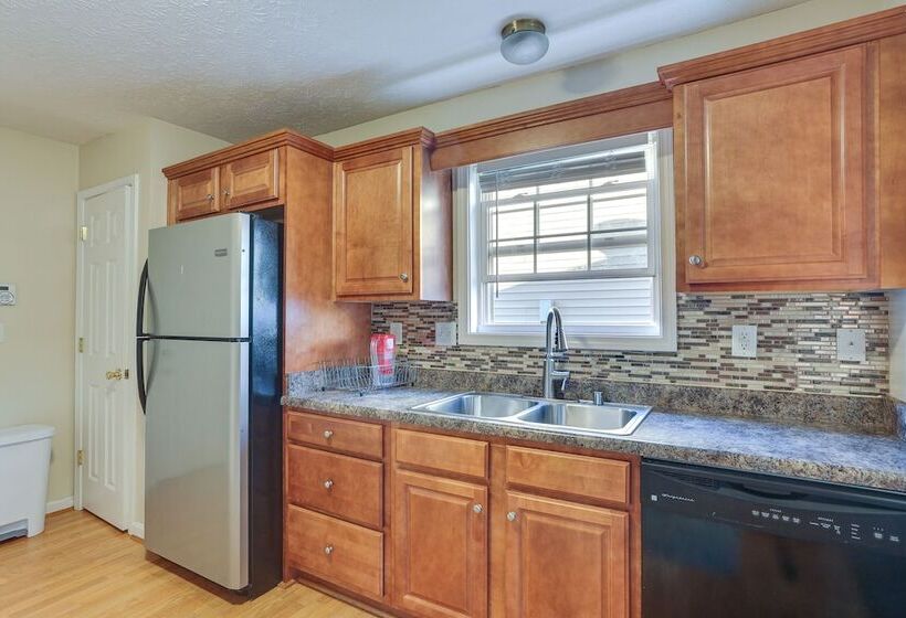 Cozy Home In Louisville: Near Bardstown Road!