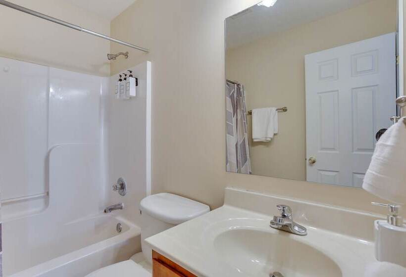 Cozy Home In Louisville: Near Bardstown Road!