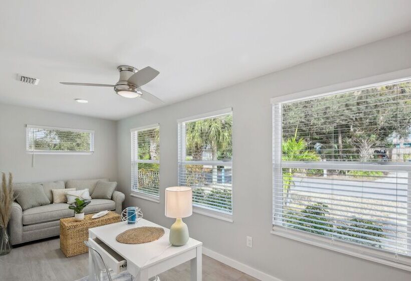 New Smyrna Beach Home < 1 Mi To Beach/flagler Ave