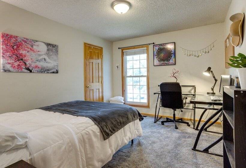 Furnished Deck + Fire Pit: Thornton Family Retreat