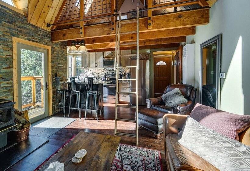 Cozy Truckee Cabin W/ Deck: 1 Mi To Donner Lake!