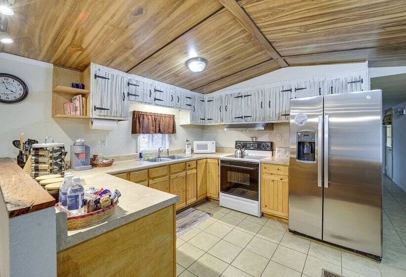 Cozy Waynesville Home W/ Porch By Blue Ridge Pkwy