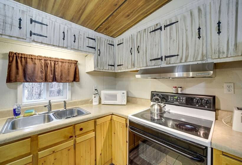 Cozy Waynesville Home W/ Porch By Blue Ridge Pkwy