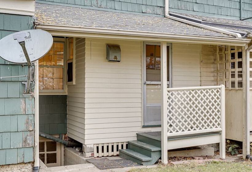 Cozy Zanesville Home ~ 9 Mi To Dillon State Park!