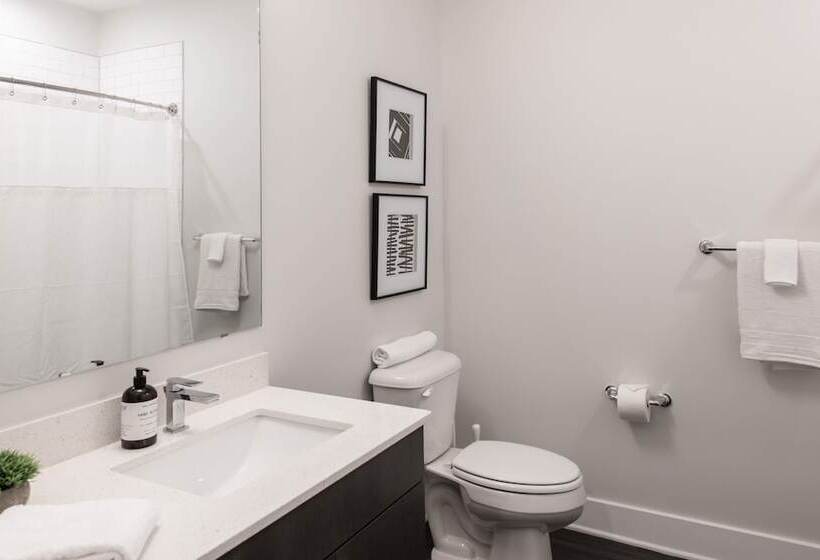 Cozysuites Artistry Cincinnati