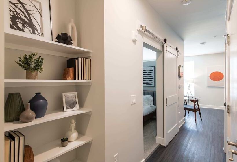 Cozysuites Artistry Cincinnati